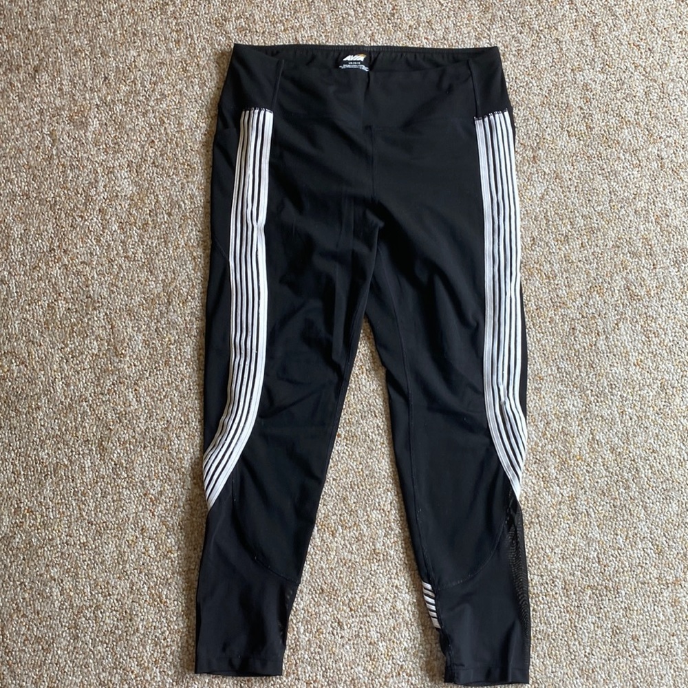 Avia athletic leggings, large, black and white